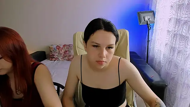Snapshot of Adelina_xxx chatting on June 18, 2026, 10:41 am Adelina xxx online show from June 18, 2026, 10:41 am