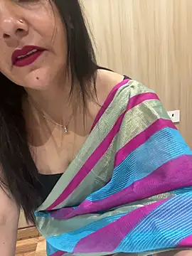 simmy14321 online show from July 23, 2026, 1:42 pm