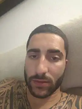 Snapshot of Lamamacyta chatting on May 25, 2026, 7:42 pm Lamamacyta online show from May 25, 2026, 7:42 pm