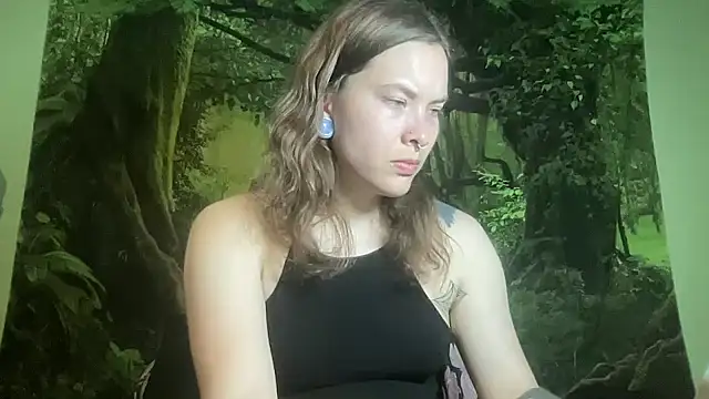 mo0ngoddess online show from March 28, 2026, 3:17 am