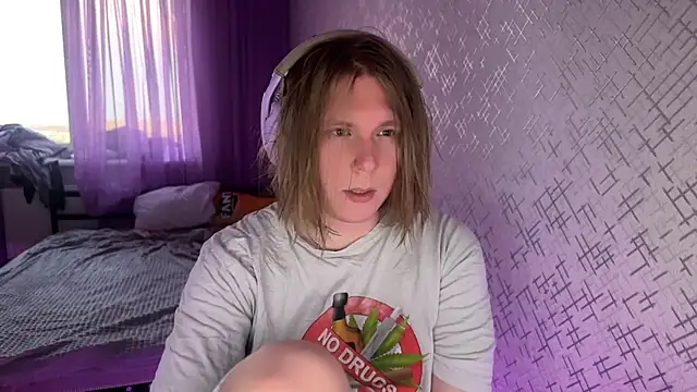 Snapshot of Hirtay chatting on June 8, 2026, 1:28 am Hirtay online show from June 8, 2026, 1:28 am