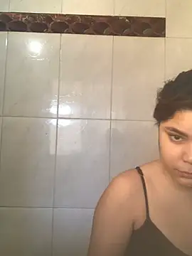 Cliaclara online show from July 15, 2026, 3:17 pm