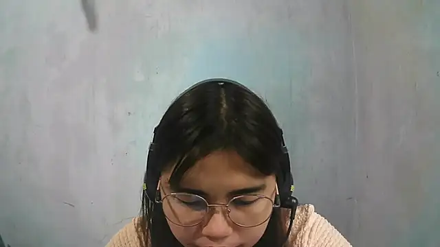 Snapshot of MaragaretSanterre chatting on May 18, 2026, 11:32 pm MaragaretSanterre online show from May 18, 2026, 11:32 pm