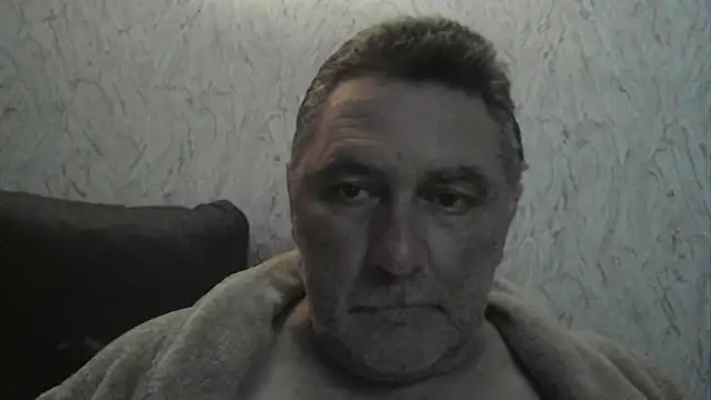 Snapshot of edje59a chatting on November 9, 2025, 1:48 am edje59a online show from November 9, 2025, 1:48 am