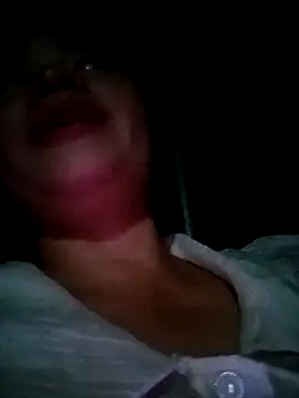 Cumhots111 online show from May 11, 2026, 1:39 pm