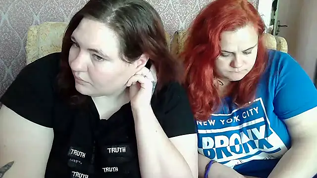 Snapshot of TiffanyLenee chatting on May 14, 2026, 9:05 am TiffanyLenee online show from May 14, 2026, 9:05 am