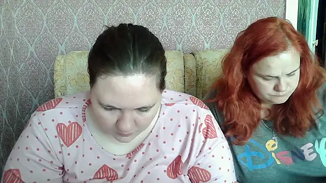 Snapshot of TiffanyLenee chatting on May 15, 2026, 9:05 am TiffanyLenee online show from May 15, 2026, 9:05 am