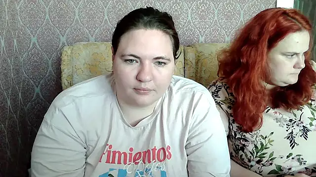 Snapshot of TiffanyLenee chatting on May 16, 2026, 9:28 am TiffanyLenee online show from May 16, 2026, 9:28 am