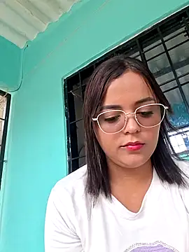 Snapshot of Meliqueen-14 chatting on May 13, 2026, 3:20 pm Meliqueen-14 online show from May 13, 2026, 3:20 pm