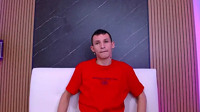 Isak Berekoa online show from May 20, 2026, 3:24 am