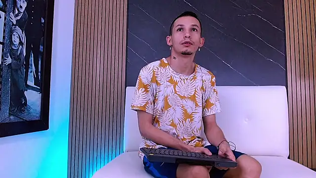 Isak Berekoa online show from June 18, 2026, 11:03 am