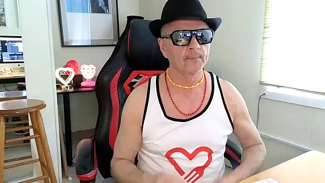 hotdadbod online show from February 22, 2025, 9:37 pm