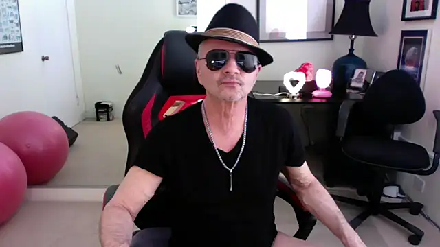 hotdadbod online show from February 23, 2025, 9:26 pm