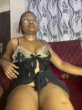 Creamyyystar online show from July 6, 2026, 3:25 am