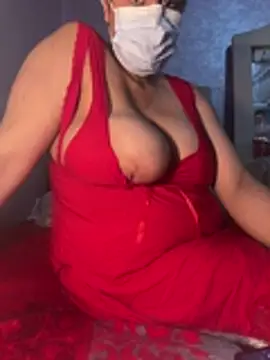 Snapshot of Natali-Desire chatting on May 12, 2026, 11:24 pm Natali-Desire online show from May 12, 2026, 11:24 pm