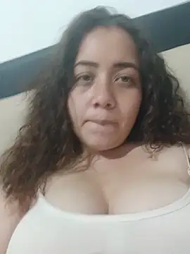 Snapshot of amaia_15 chatting on June 9, 2026, 8:20 pm amaia 15 online show from June 9, 2026, 8:20 pm
