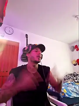 Snapshot of boyzac_ chatting on May 28, 2026, 7:55 pm boyzac online show from May 28, 2026, 7:55 pm
