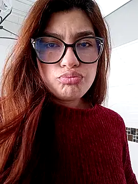 cutetemari online show from June 1, 2026, 3:58 pm