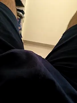 1Horny Boy1 online show from May 18, 2026, 4:29 am