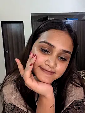 Ash Dolll online show from May 13, 2026, 12:13 pm