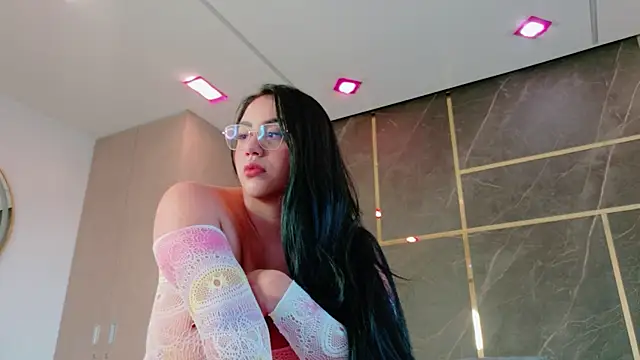 Snapshot of emily-Hornyy chatting on May 18, 2026, 12:22 pm emily-Hornyy online show from May 18, 2026, 12:22 pm