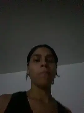 Snapshot of Saray_queen1 chatting on July 1, 2026, 6:37 am Saray queen1 online show from July 1, 2026, 6:37 am