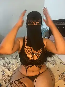 BrunetteQueen1 online show from July 11, 2026, 3:48 pm