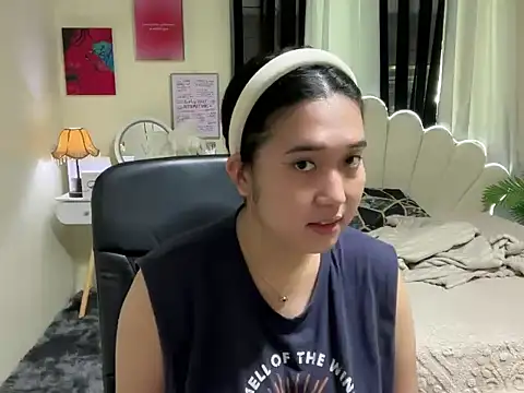 Snapshot of RingMyBelle chatting on June 3, 2026, 12:46 am RingMyBelle online show from June 3, 2026, 12:46 am