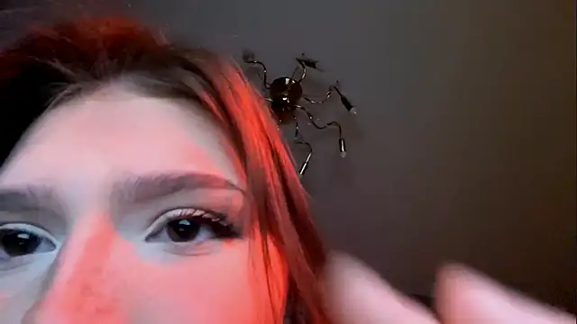 InessaLinova online show from May 16, 2026, 4:39 pm