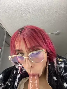 Snapshot of MeraSecretXXX chatting on June 14, 2026, 12:51 pm MeraSecretXXX online show from June 14, 2026, 12:51 pm