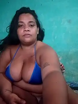 sexy-latina24u online show from May 15, 2026, 2:46 pm