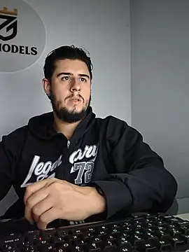 Snapshot of Ryan_evannss_ chatting on June 11, 2026, 8:34 am Ryan evannss online show from June 11, 2026, 8:34 am