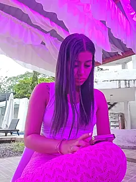 Snapshot of Luisa_Madrid chatting on May 24, 2026, 11:48 am Luisa Madrid online show from May 24, 2026, 11:48 am