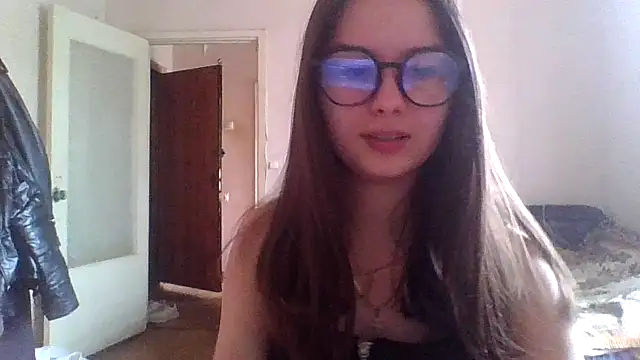 Snapshot of Bellochka201 chatting on June 3, 2026, 9:01 am Bellochka201 online show from June 3, 2026, 9:01 am
