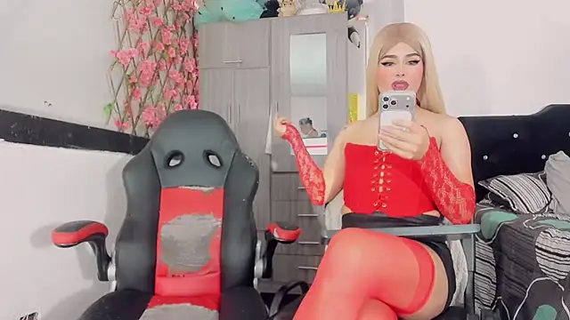 Snapshot of Thiara_veky_ chatting on June 29, 2026, 7:03 pm Thiara veky online show from June 29, 2026, 7:03 pm