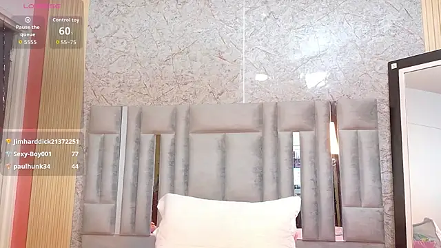 thinsamathagirl online show from June 18, 2026, 2:12 am
