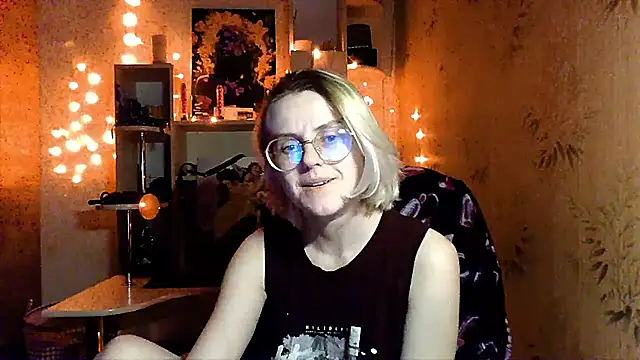   Freya    online show from May 21, 2026, 8:27 pm