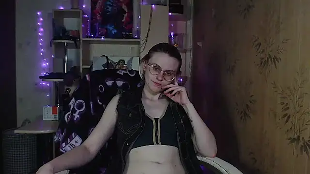   Freya    online show from May 22, 2026, 7:41 pm