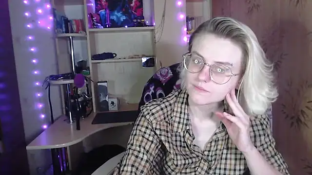   Freya    online show from May 25, 2026, 9:59 am