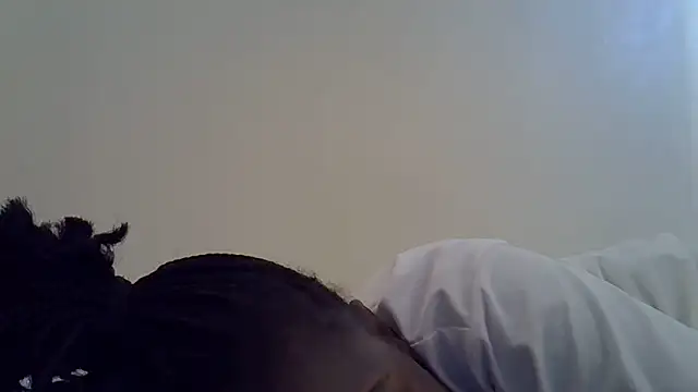 Snapshot of retahn chatting on June 27, 2026, 5:23 am retahn online show from June 27, 2026, 5:23 am