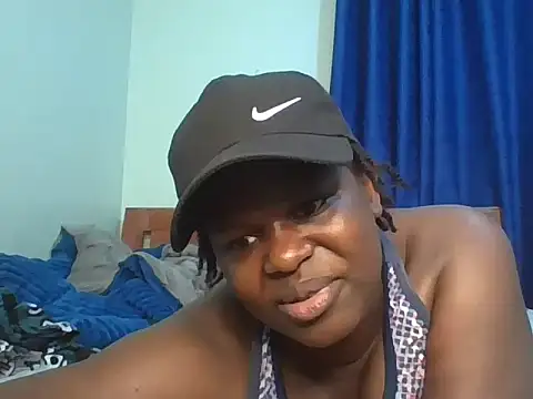 Snapshot of curvy--pussy23 chatting on May 31, 2026, 4:14 pm curvy--pussy23 online show from May 31, 2026, 4:14 pm