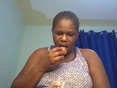 Snapshot of curvy--pussy23 chatting on June 19, 2026, 8:51 am curvy--pussy23 online show from June 19, 2026, 8:51 am