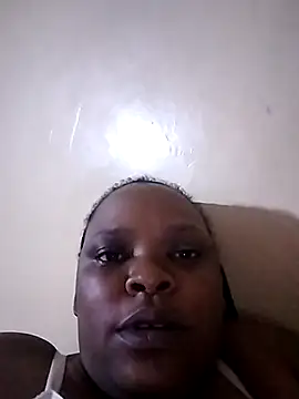 Snapshot of Azizzah chatting on May 16, 2026, 7:34 pm Azizzah online show from May 16, 2026, 7:34 pm