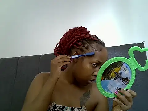 Snapshot of Bianca0011 chatting on June 18, 2026, 5:51 am Bianca0011 online show from June 18, 2026, 5:51 am