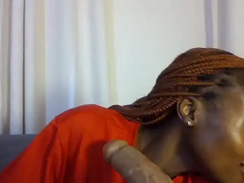 Snapshot of Candysleek_petite chatting on June 22, 2026, 7:05 am Candysleek petite online show from June 22, 2026, 7:05 am