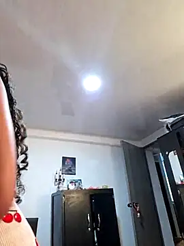Bella Jane hot online show from May 31, 2026, 1:14 am