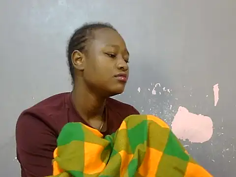 Snapshot of Petite_Ebony10 chatting on June 18, 2026, 4:57 am Petite Ebony10 online show from June 18, 2026, 4:57 am