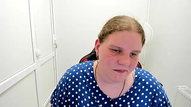 Snapshot of Bella_shyy_ chatting on July 7, 2026, 3:16 pm Bella shyy online show from July 7, 2026, 3:16 pm