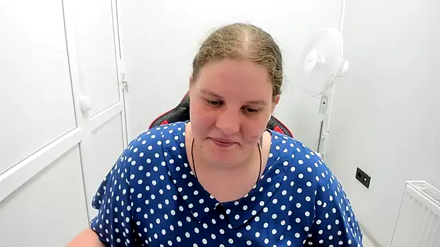Snapshot of Bella_shyy_ chatting on July 10, 2026, 2:30 pm Bella shyy online show from July 10, 2026, 2:30 pm
