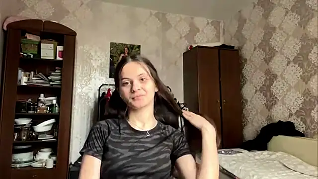 MarlynSiefkes online show from June 6, 2026, 1:05 pm